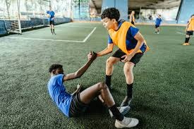 一日英超动向：多人争抢曼联临时主帅职责，罗塞尼尔喜欢当教练